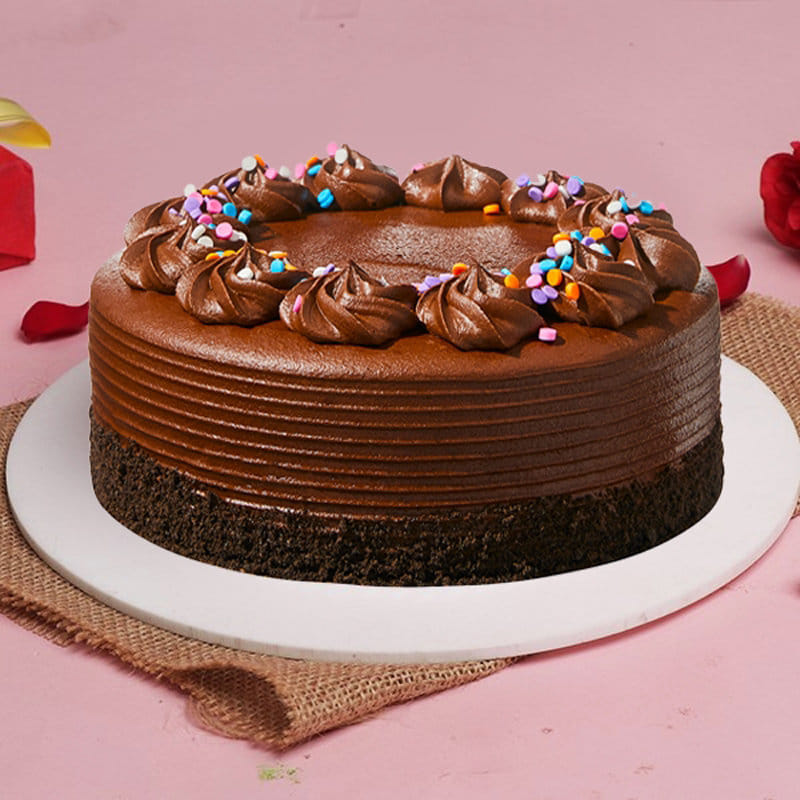 rich-chocolate-fantasy-cake-casd2043-A_0.jpg